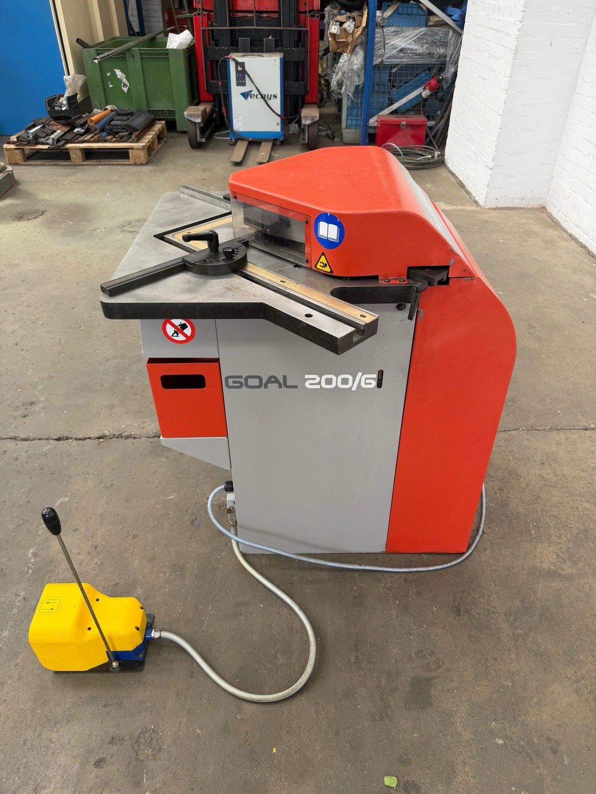 FIM GOAL 200/6 Hydraulic Corner Notcher, photo 2