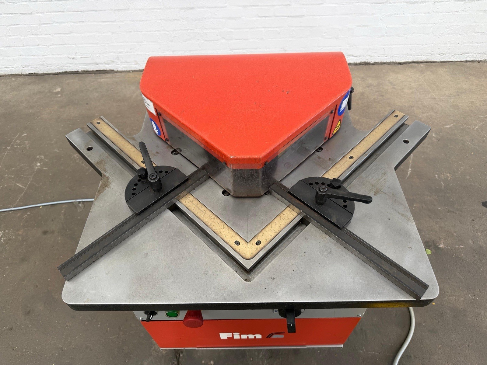 FIM GOAL 200/6 Hydraulic Corner Notcher, photo 6