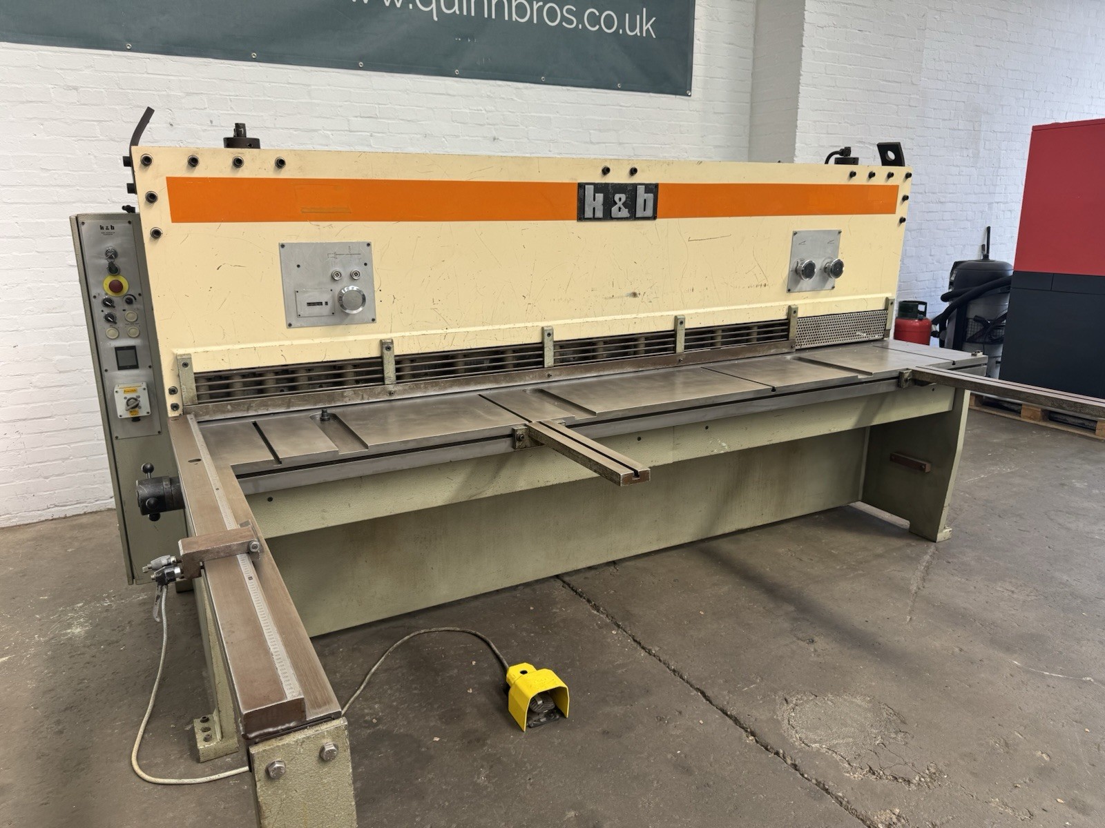 K & B 6mm Hydraulic Sheet Metal Guillotine YOM 1988