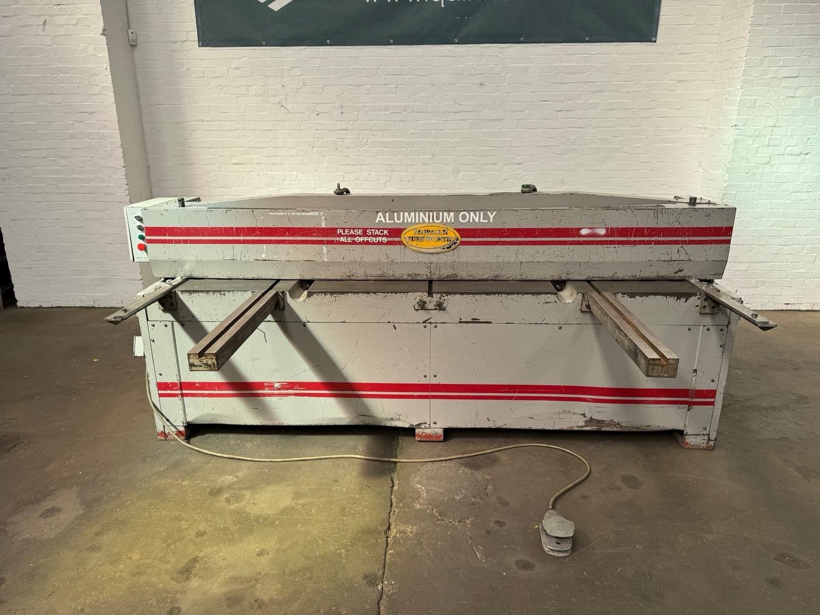Morgan Rushworth DG2500/3.5 Mechanical Guillotine