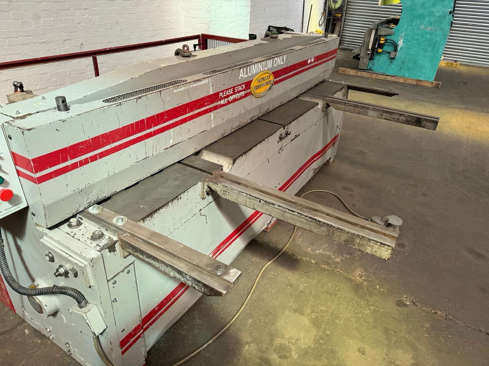Morgan Rushworth DG2500/3.5 Mechanical Guillotine, photo 3