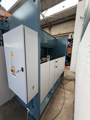 Durma AD-R 30175 CNC Press Brake, photo 9