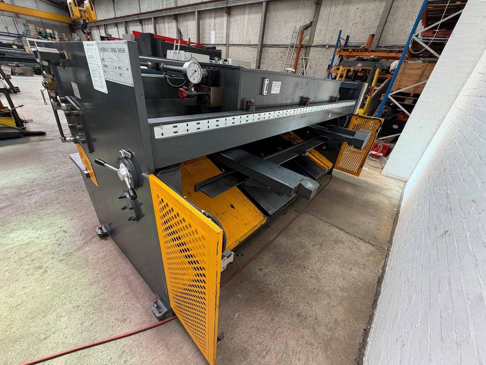 Carter 6 x 3200 Hydraulic Swing Shear, photo 3