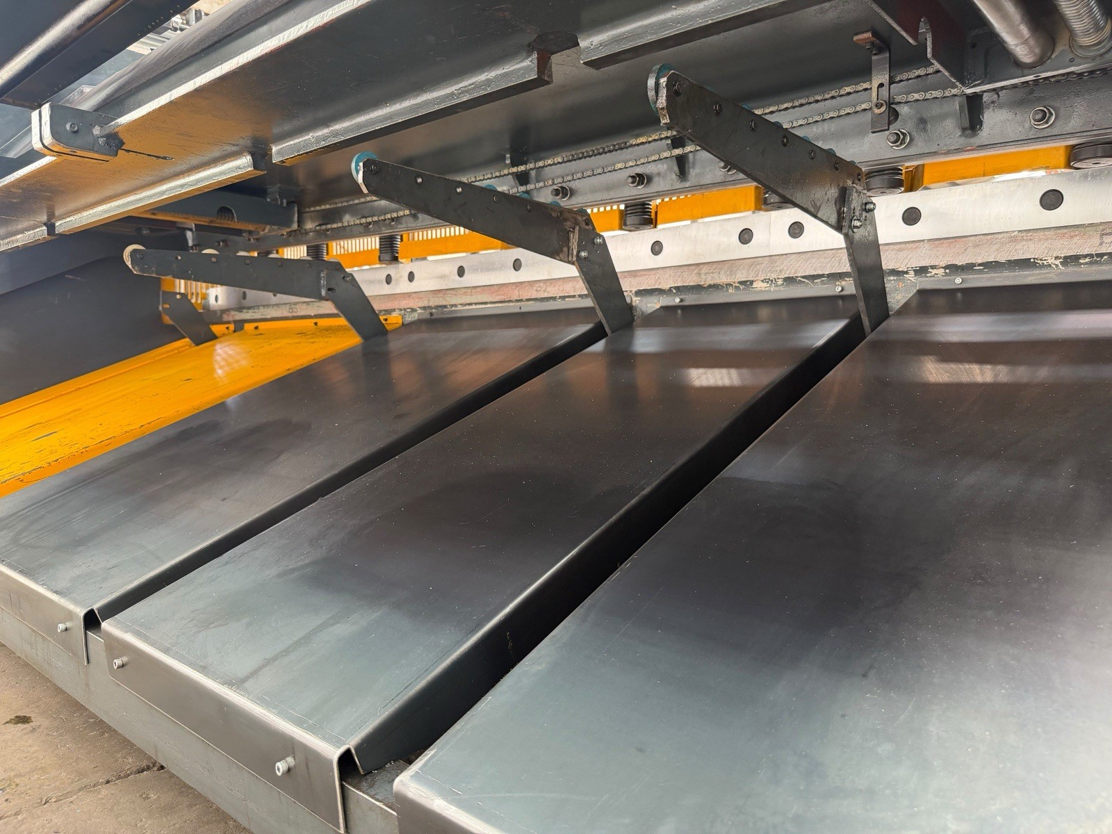 Carter 6 x 3200 Hydraulic Swing Shear, photo 15