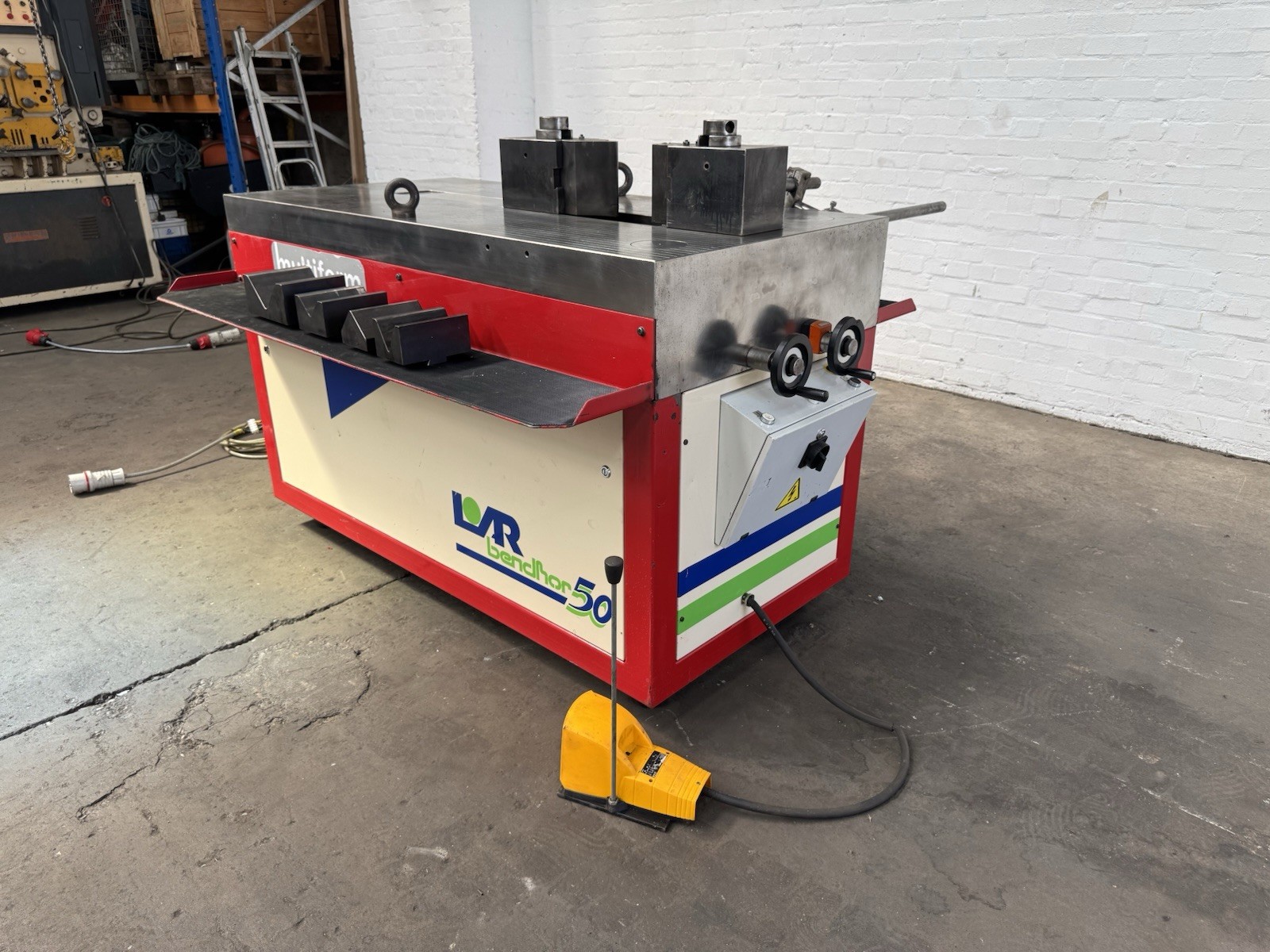 LOAR Bendhor 50 Horizontal Bending Press, photo 2