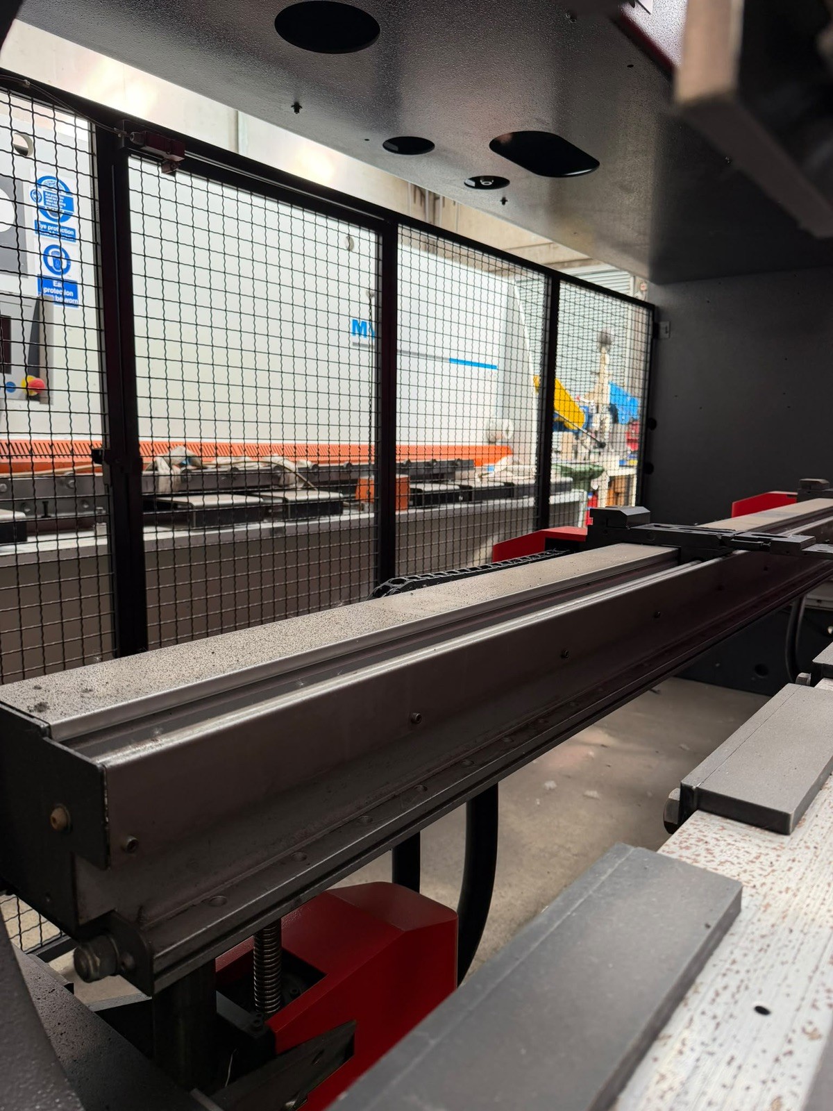 Amada HFE 170-4 8 Axis CNC Press Brake, photo 8