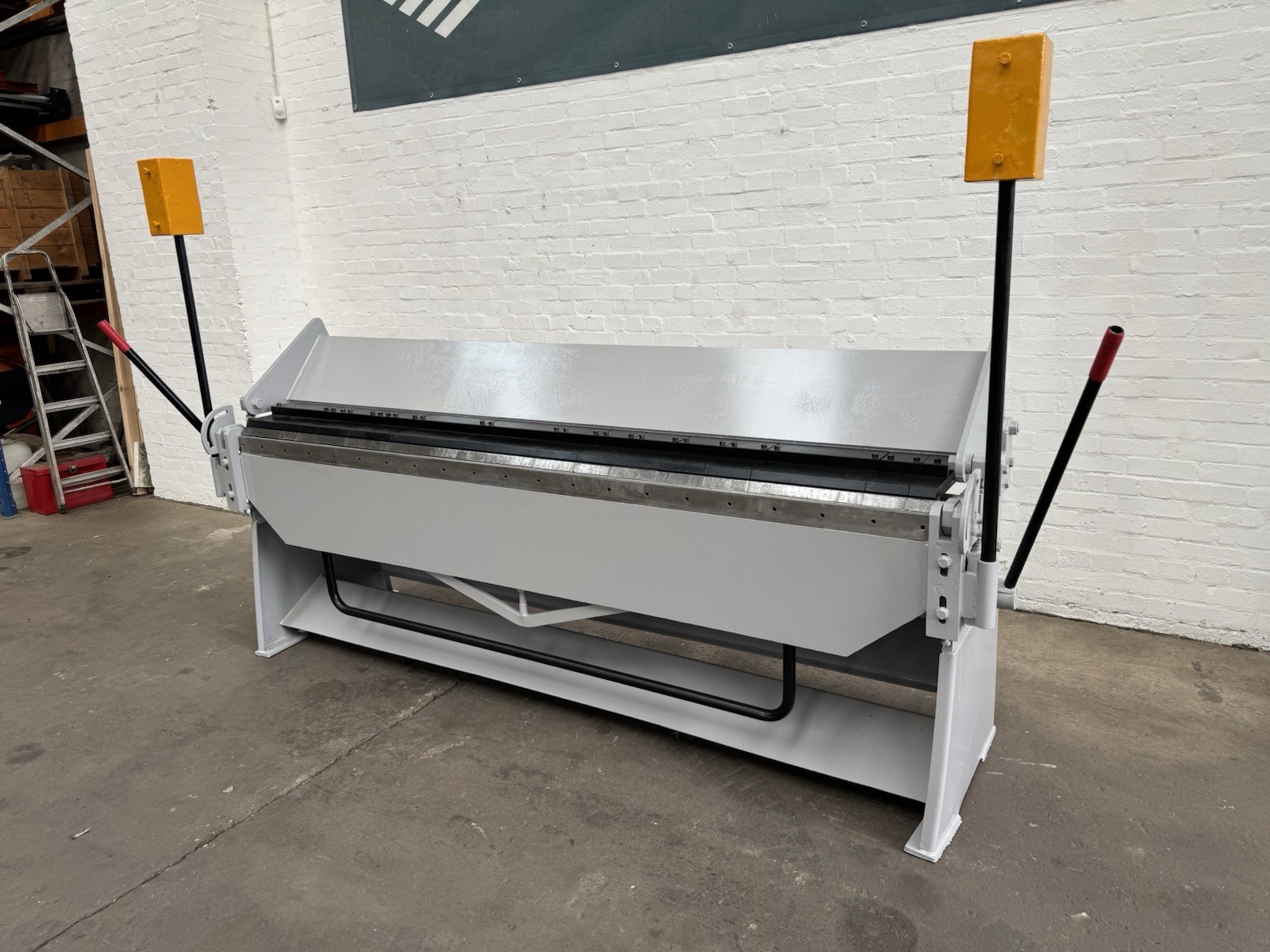 Morgan Rushworth 2.5m Box & Pan Folder, photo 2