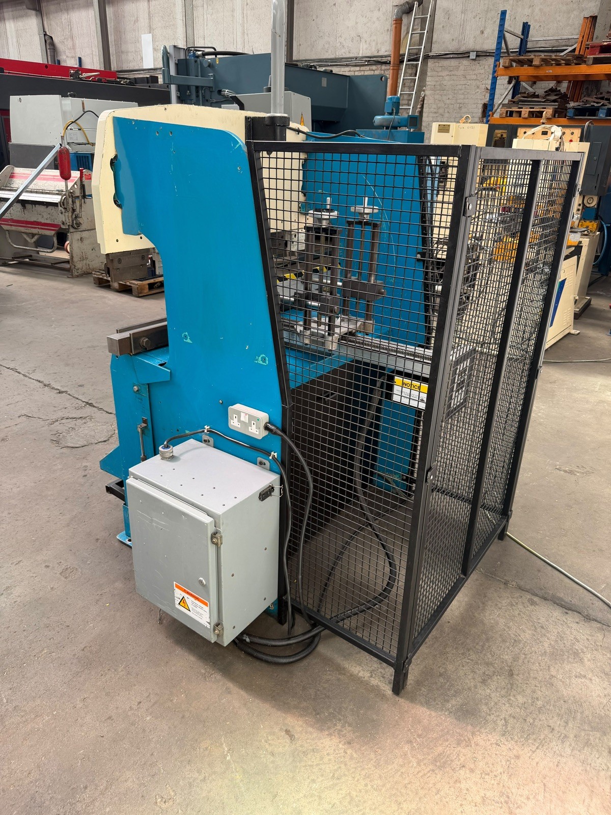 Promecam RG-25-12 CNC Pressbrake, photo 2