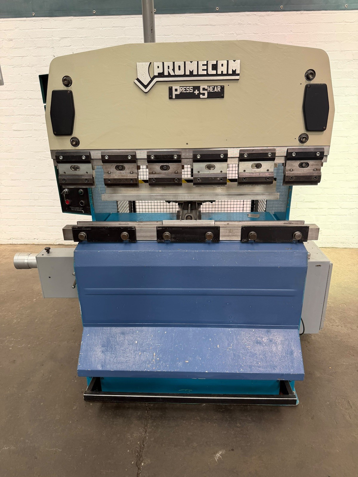 Promecam RG-25-12 CNC Pressbrake, photo 3