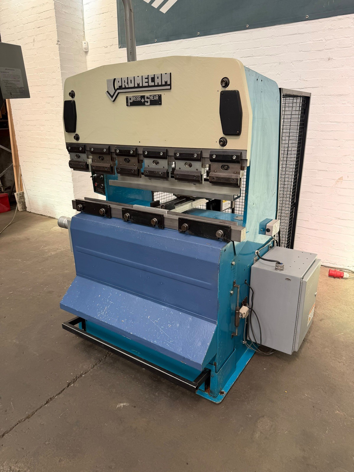 Promecam RG-25-12 CNC Pressbrake, photo 5