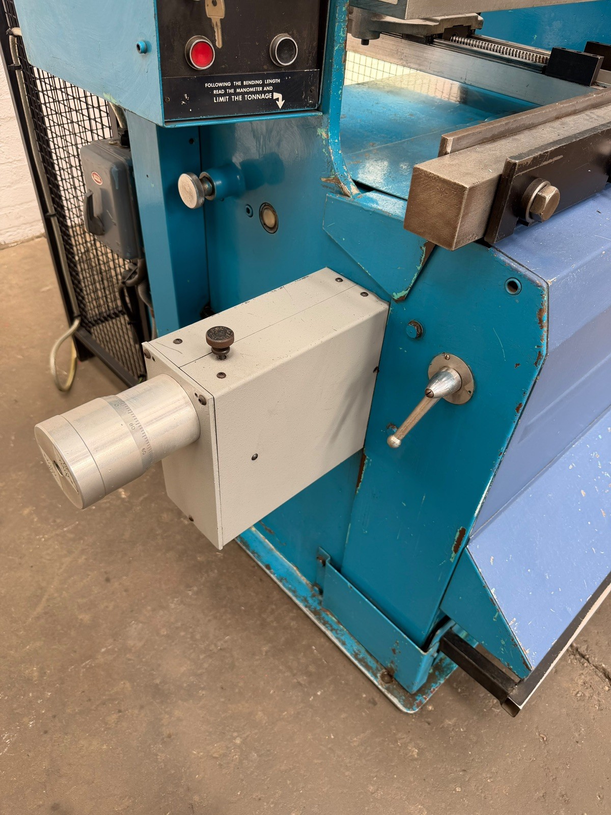 Promecam RG-25-12 CNC Pressbrake, photo 10