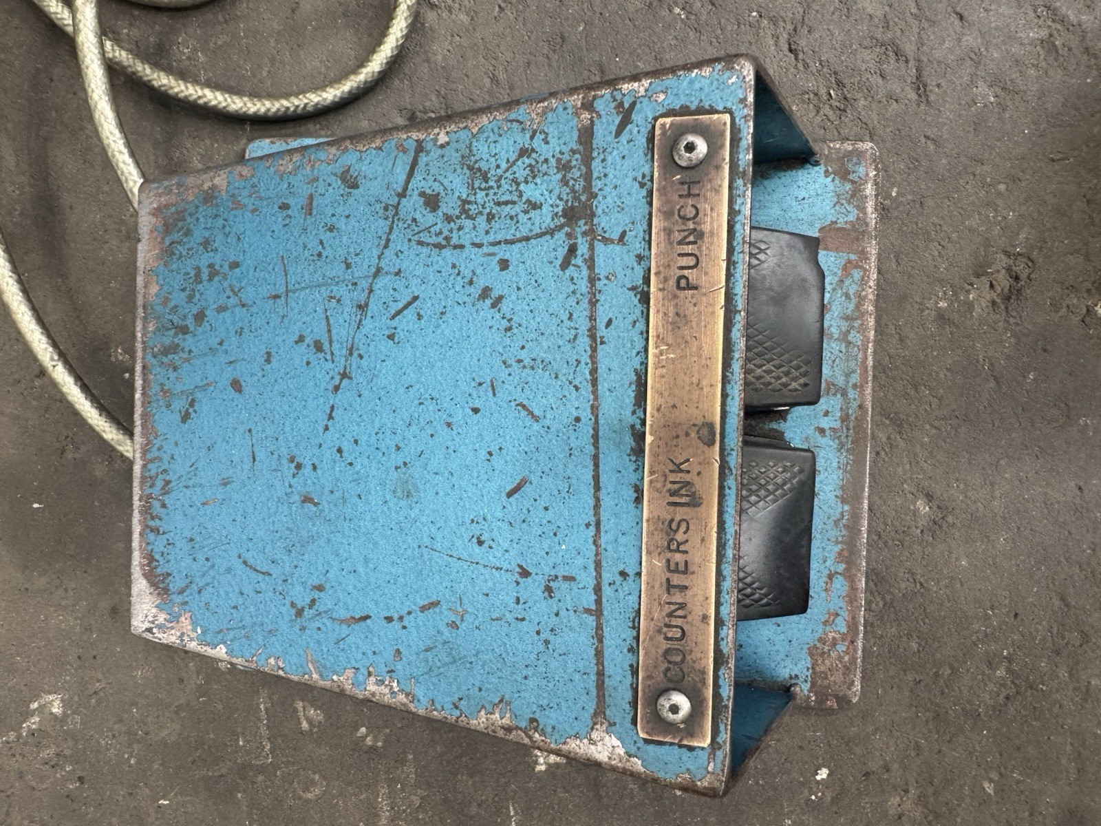 4 Head 8 Station Hydraulic Punch and Countersink Machine, photo 8