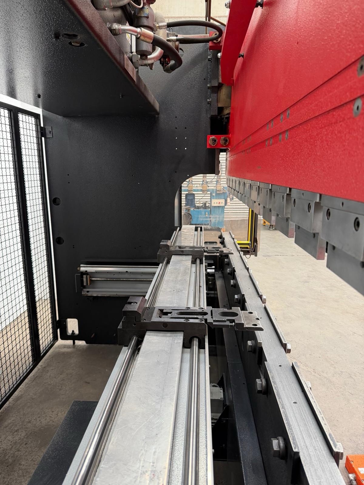 Amada HFT100-3 CNC Press Brake, photo 7