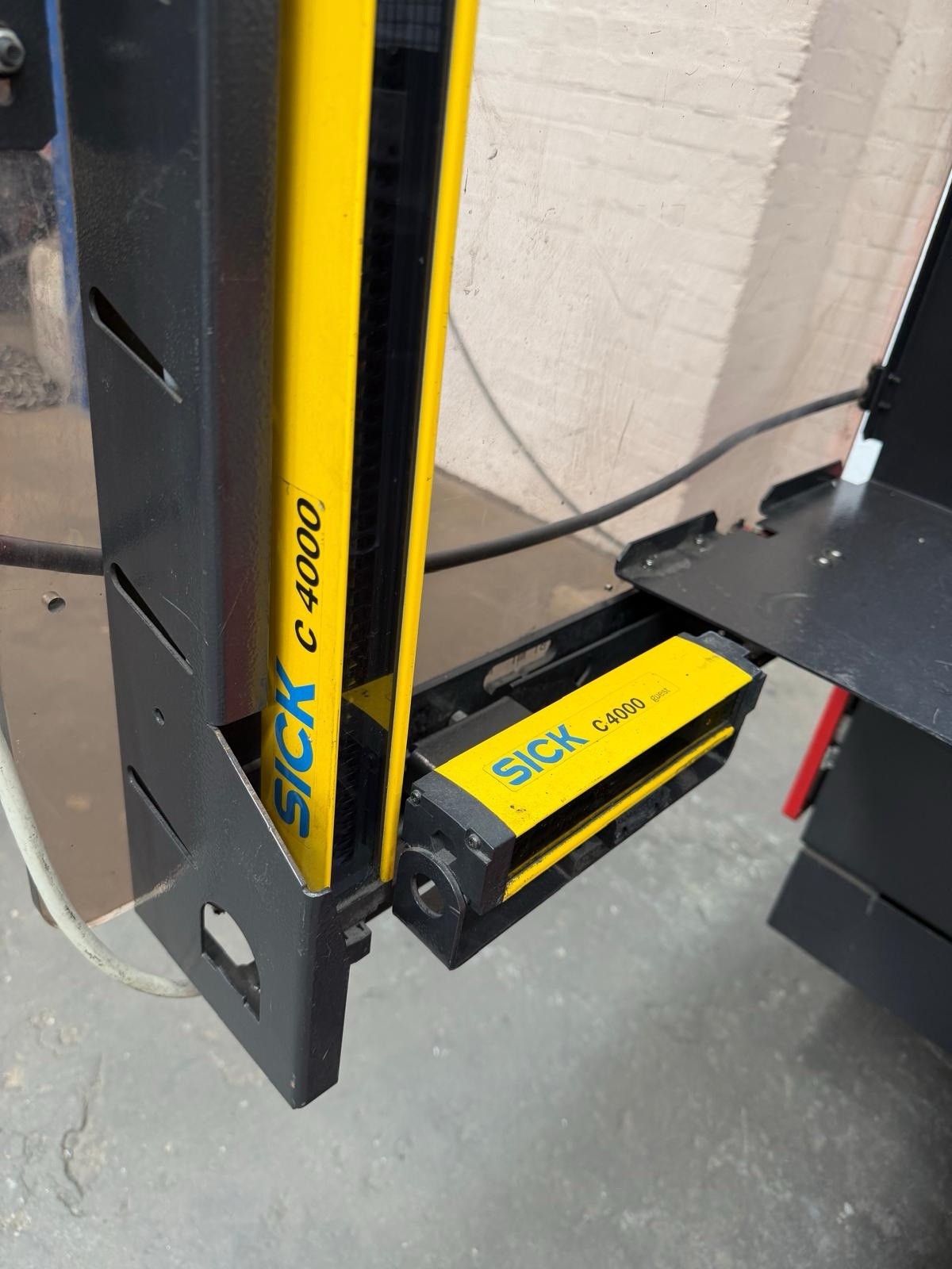 Amada HFT100-3 CNC Press Brake, photo 10
