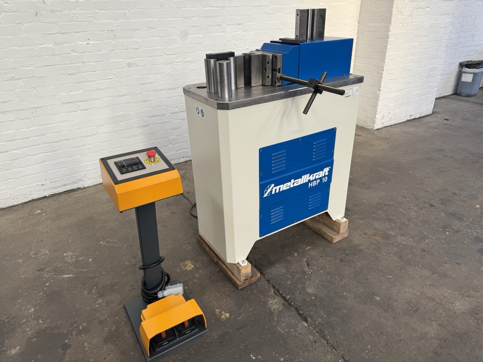 Durma AD-R 1260 CNC Press Brake