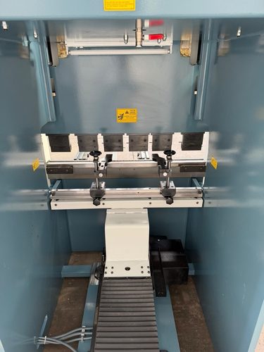 Durma AD-R 1260 CNC Press Brake, photo 8
