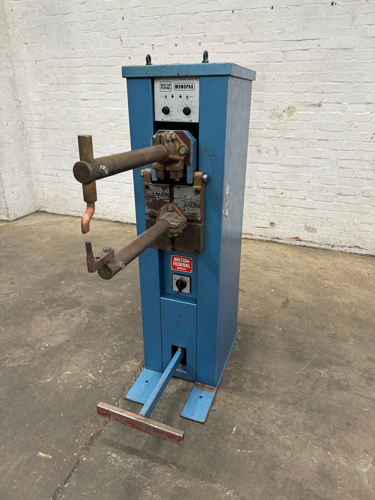 British Federal Monopak Type-WP1 25kVA Spot Welder