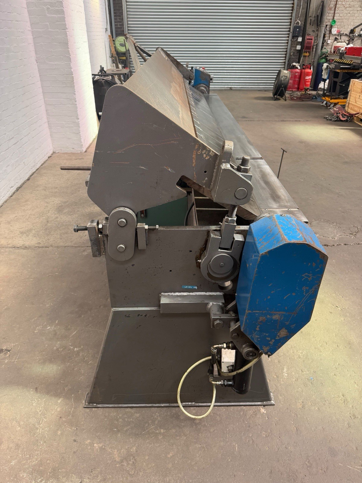 Waltons BPFM120-16P Powered Hydraulic Box & Pan Folder, photo 8