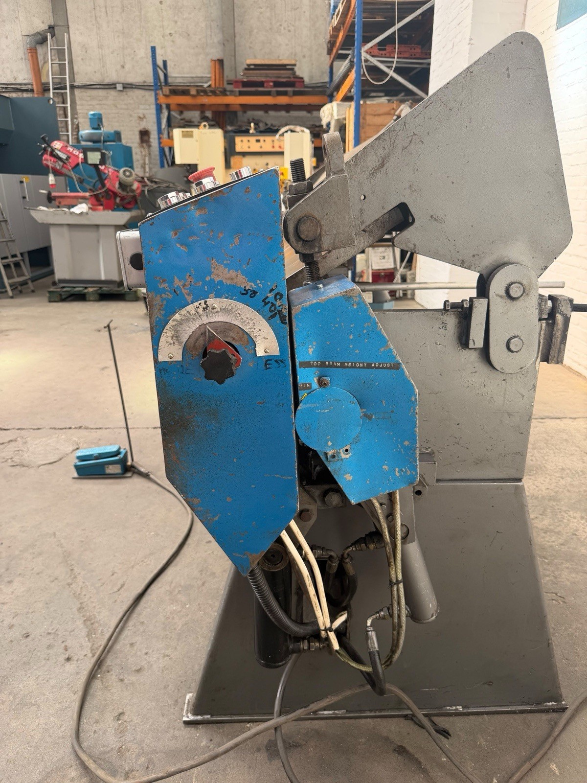 Waltons BPFM120-16P Powered Hydraulic Box & Pan Folder, photo 9