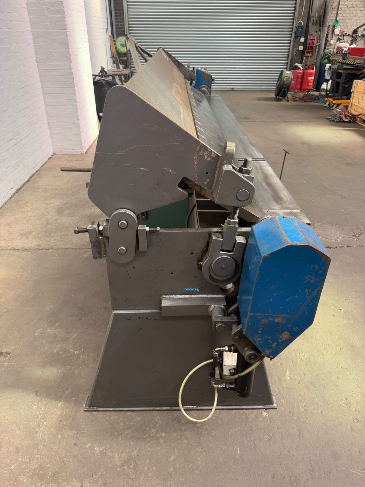 Waltons BPFM120-16P Powered Hydraulic Box & Pan Folder, photo 16