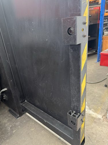 Amada Promecam GPN 840 Hydraulic Guillotine Shear, photo 5