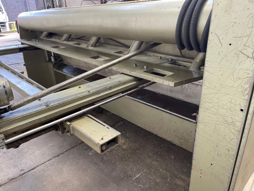 Safan 2504 Hydraulic Sheet Metal Guillotine, photo 3