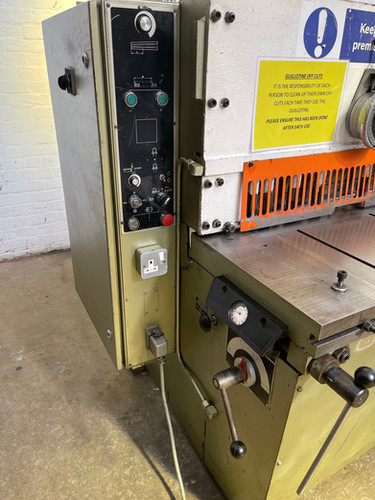 Safan 2504 Hydraulic Sheet Metal Guillotine, photo 5