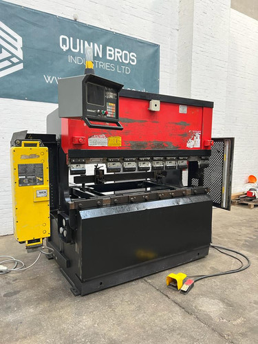 Amada FBD 8020 CNC Hydraulic Press Brake, photo 7