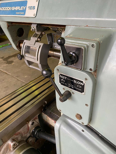 Adcock & Shipley 1ESJ Vertical & Horizontal Milling Machine, photo 4