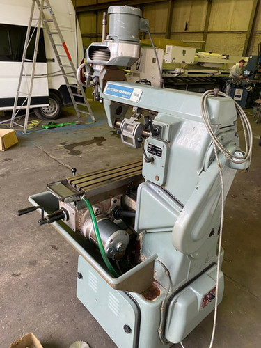 Adcock & Shipley 1ESJ Vertical & Horizontal Milling Machine, photo 5