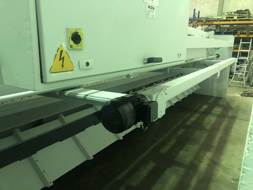 Adira 6m Hydraulic Sheet Metal Guillotine, photo 2