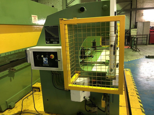 Adira model QH-6330 Hydraulic Press Brake, photo 7