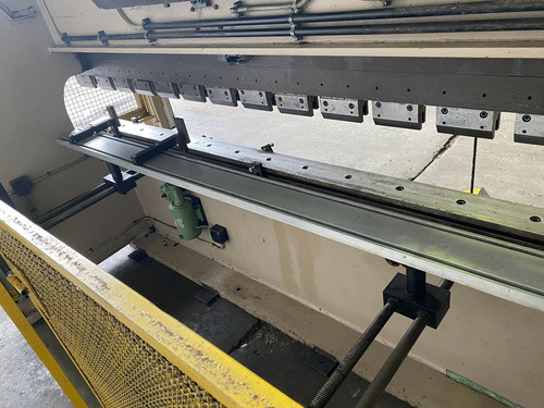 ADIRA (Portugal) QIH6330 Hydraulic Press Brake, photo 6