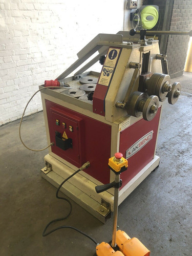 Akyapak APK35 Section Bending Rolls, photo 4