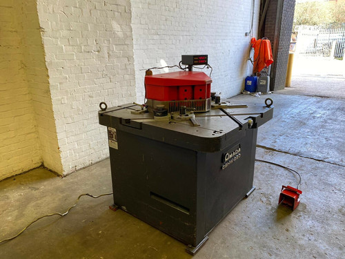Amada CSHW-220 Twin Sided Hydraulic Corner Notcher, photo 3