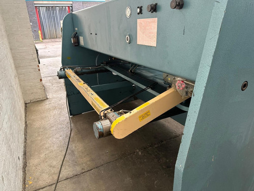 Amada H2565 Hydraulic Guillotine, photo 7