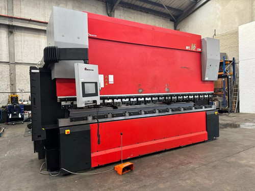 Amada HFE M2 2204 8 Axis CNC Press Brake