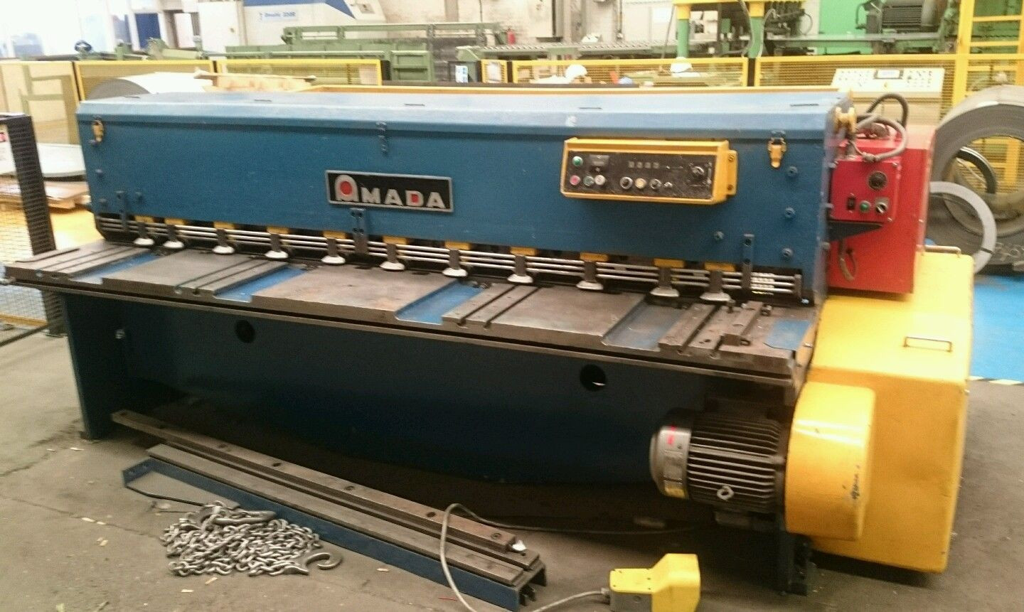 Amada M2560 Mechanical Sheet Metal Guillotine 2.5m x 6mm