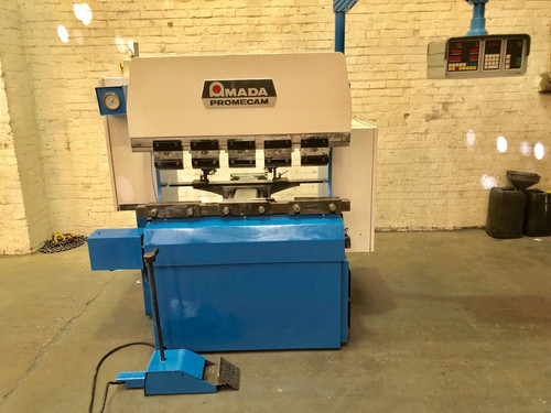 Amada Promecam CNC Hydraulic Press Brake RG2512, photo 2