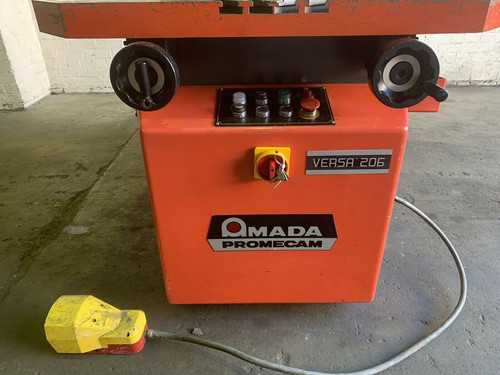 Amada Promecam (FIM) model VERSA 206 Hydraulic Corner Notcher, photo 4