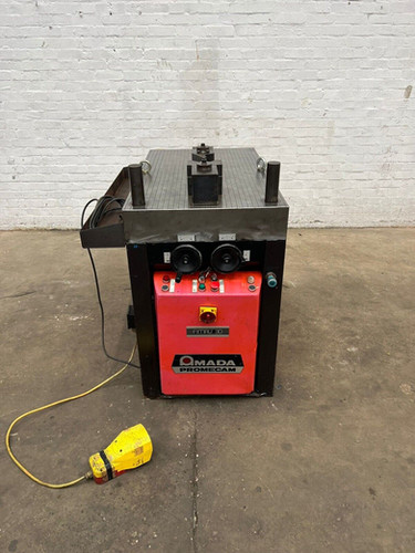 Amada Promecam Finmau 30 Hydraulic Horizontal Bender Press, photo 1