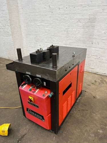 Amada Promecam Finmau 30 Hydraulic Horizontal Bender Press, photo 3