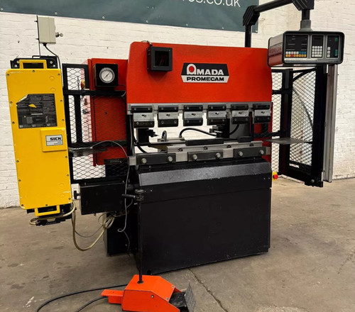 Amada Promecam IT2 2512 CNC Hydraulic Press Brake, photo 2