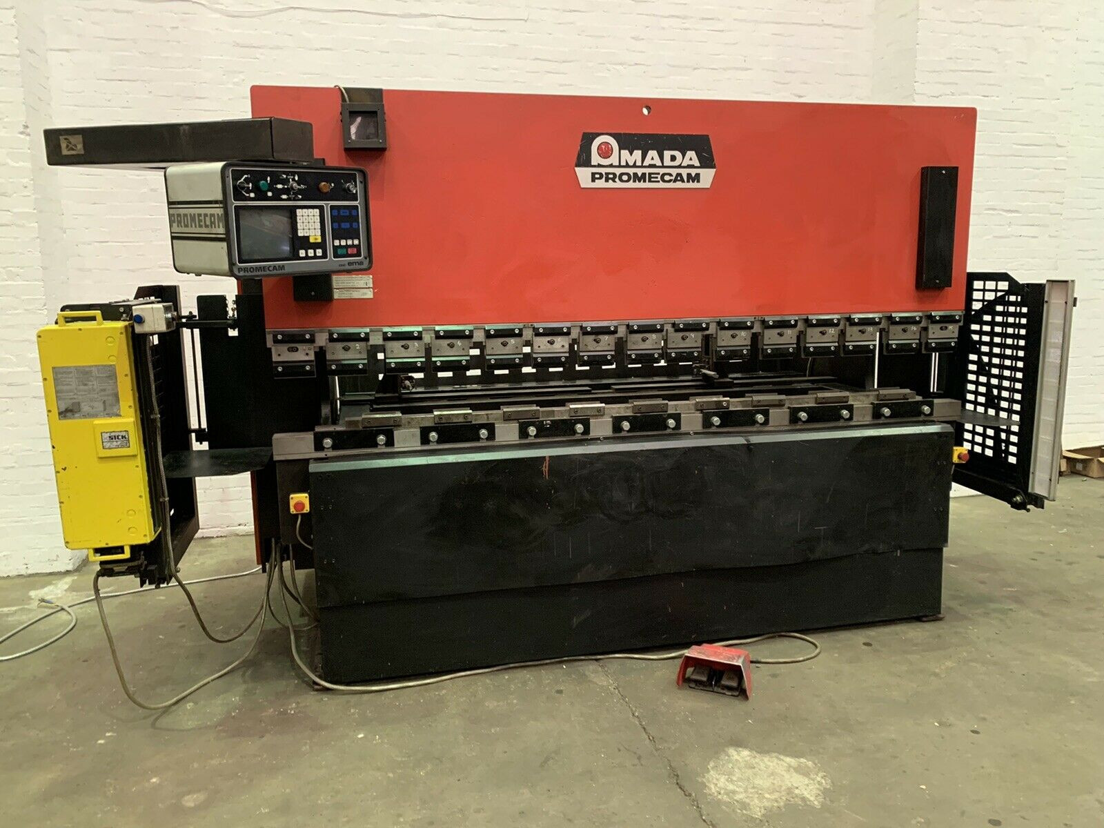 Amada Promecam ITPS 103 CNC Press Brake