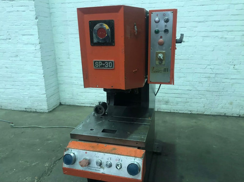 Amada SP30 Hydraulic Press, photo 3