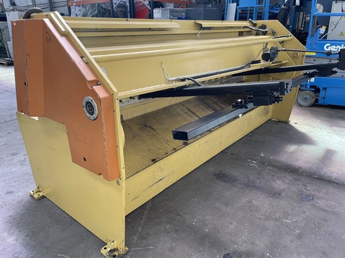 Beyeller (Edwards Pearson) Model G.E. 3m Hydraulic Sheet Metal Guillotine, photo 2