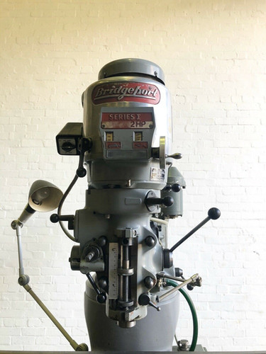 Bridgeport Series 1 2HP Variable Speed Vertical Milling Machine, photo 2