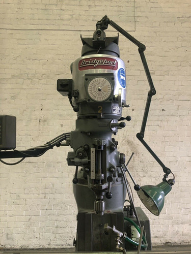 Bridgeport Variable Speed Vertical Turret Milling Machine, photo 6