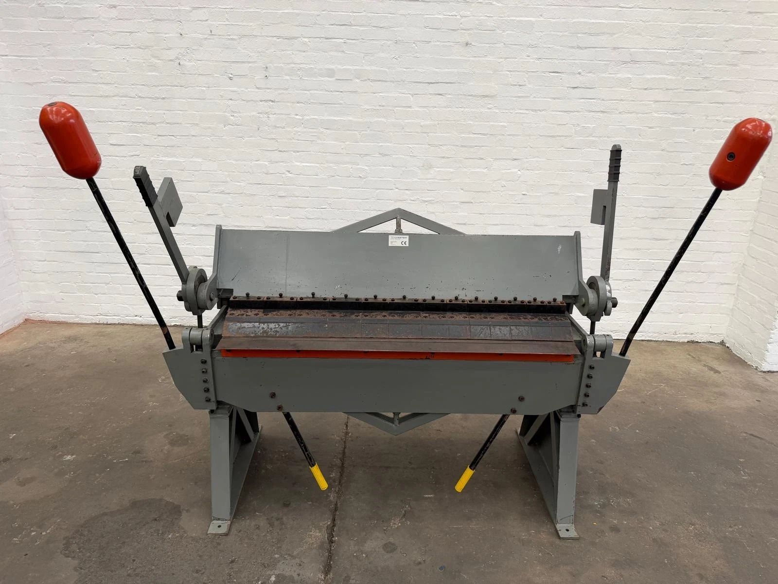 Chester 1250mm Manual Box & Pan Folder