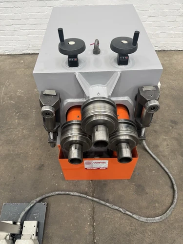 Comac Model 303 Hydraulic Section Bending Rolls, photo 6